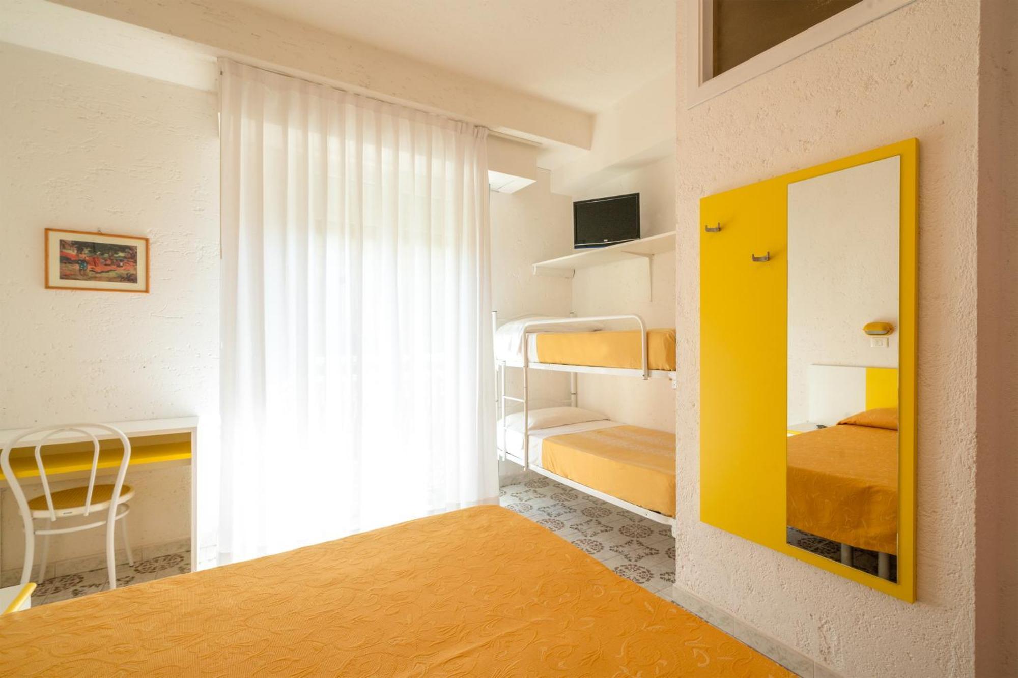 Hotel Marconi Cattolica Exterior photo